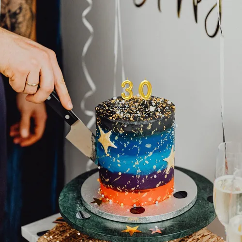 Vista 18 de Velas de número 9 arcoíris con número 3D para decoración de fiesta de pastel de cumpleaños, suministros de celebración de aniversario de boda