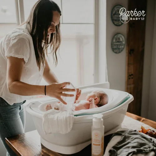 Vista 7 de Parker Baby Co. - Paños de muselina 100% algodón para bebé, paquete de 6, color blanco Paños de lavado suaves y absorbentes para baños de recién