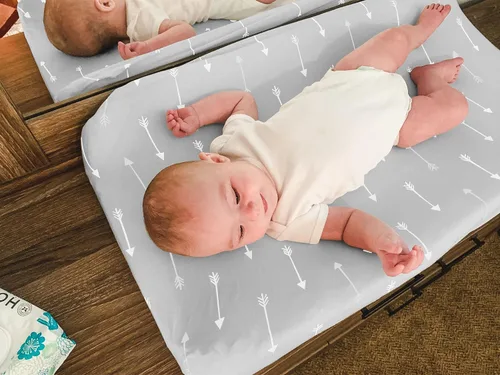 Vista 2 de Funda para cambiador – Paquete de 4 fundas para cambiador de bebé de primera calidad – Funda para cambiador de niño o niña – Jersey puro lavable a
