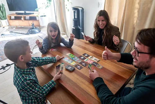 Vista 6 de Pandasaurus Juego de estrategia cooperativo de cartas - Divertido juego familiar interactivo para edades de 8 años en adelante, 1-5 jugadores