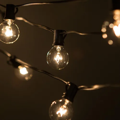 Vista 3 de 100 foot Globe Patio String Lights – Set de 100 G40 bombillas transparentes