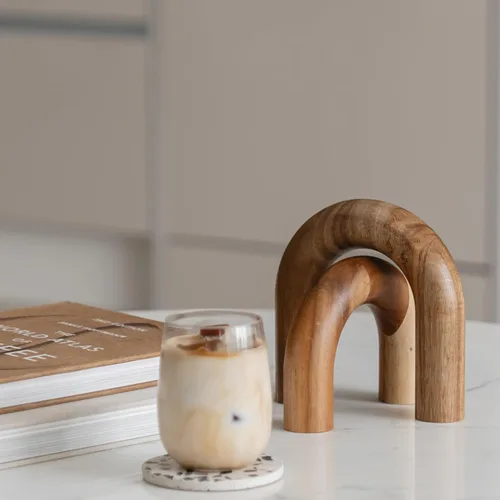 Vista 4 de PEAKOLY Decoración de estantería de arco de madera, detalles modernos de decoración de estantes, objetos decorativos para mesa de café, esculturas