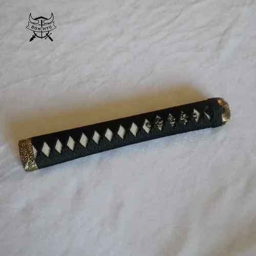Vista 30 de Mango de Espada Tsuka 10.2in o Especificaciones Especiales Herrajes de Aleación/Cobre/Hierro e Imitación o Samegawa Real