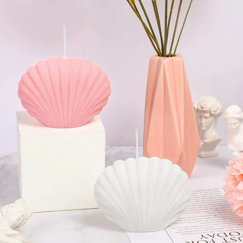 Vista 6 de 2 velas perfumadas de conchas marinas, velas estéticas de moda, vertidas a mano, cera de soja hecha a mano, forma de concha de fresia