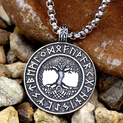 Vista 3 de Collar vikingo para hombre, flecha nórdica, lobo, cuervo, brújula, amuleto, joyería vikinga, collar de runa, regalo para hombres y mujeres
