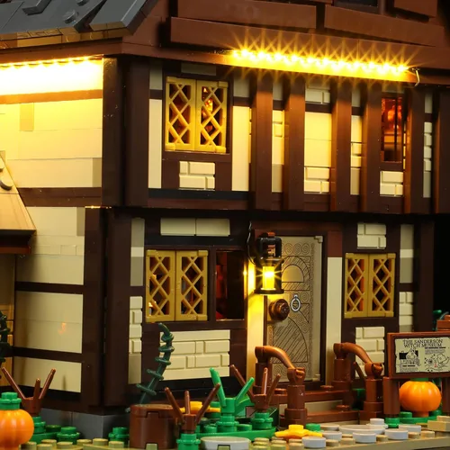 Vista 8 de BRIKSMAX Kit de iluminación LED para LEGO-21341 Disney Hocus Pocus: The Sanderson Sisters' Cottag, compatible con el modelo de bloques