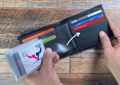 Vista 3 de Juego de 2 portatarjetas de tarjetas de crédito de vinilo resistente para tarjetas de crédito, insertos fabricados en Estados Unidos, Gris
