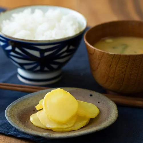 Vista 4 de Rábano daikon en escabeche sin gluten, 3.5 onzas x 3 paquetes, vegano, sin MSG, producto de Japón