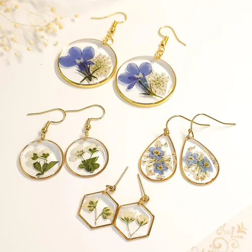 Vista 21 de Pendientes de flores prensadas hechos a mano para mujer