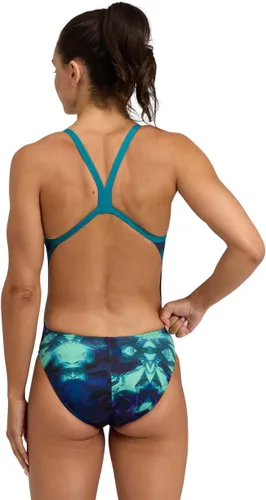 Vista 2 de Arena Traje de baño Performance Hero Camo Challenge Back para mujer
