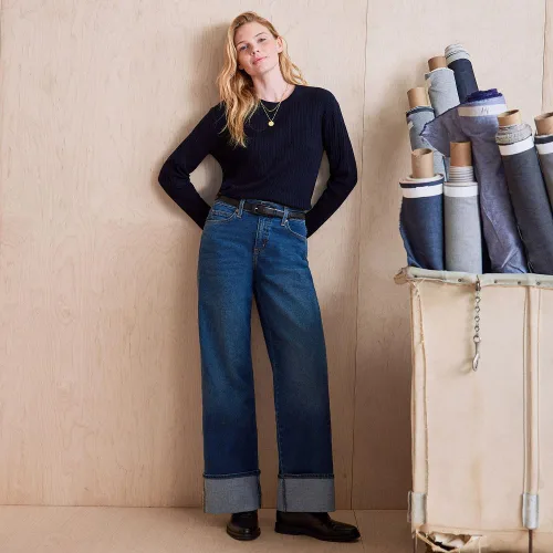 Vista 2 de Levi Strauss Signature Gold Jeans Heritage Stovepipe para mujer (disponibles en Plus)