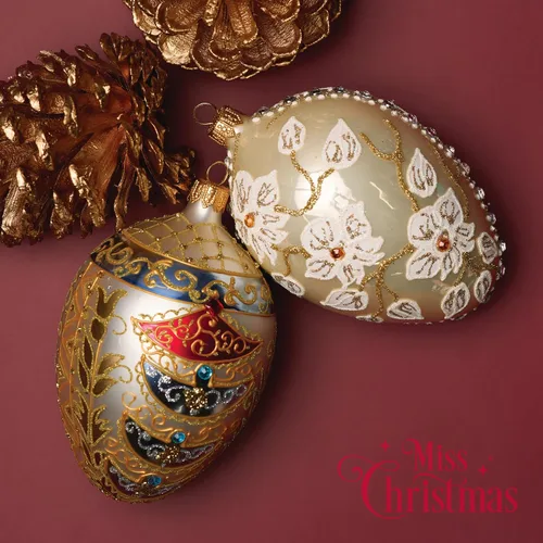 Vista 3 de Miss Christmas Palace Collection 2025 - Adorno dorado para árbol de Navidad de cristal soplado de 5 pulgadas (elegante patrón vienés)