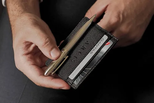 Vista 8 de Cartera minimalista para hombre con 5 ranuras para tarjetas piel auténtica negro y azul marino pequeño y delgado soporte para tarjetas de crédito