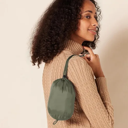 Vista 23 de Amazon Essentials - Abrigo acolchado, ligero y resistente al agua con capucha para mujer, disponible en talla extragrande