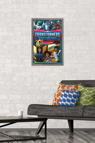 Vista 2 de Trends International Transformers: Earthspark - Póster de pared de grupo, 14.725 x 22.375 pulgadas, versión enmarcada de madera de granero