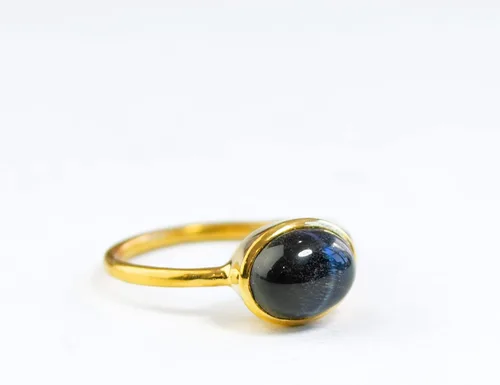 Vista 146 de Oval Birthstone Ring Bezel Set in Vermeil Gold, Sterling Silver, or Rose Gold, Stacking Birthstone Ring [rOMB]