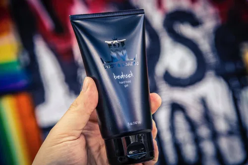Vista 4 de Lock & Loaded Bedrock - Gel para el cabello de fijación dura, agarre fuerte, gel para peinar no escamoso o graso, todo tipo de cabello
