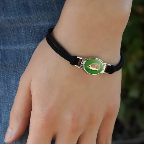Vista 3 de Erizo sobre verde novedad piel de ante pulsera de metal