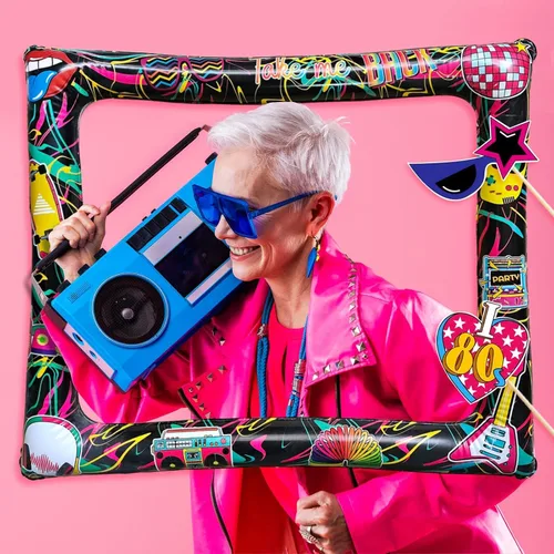 Vista 6 de Juego de 21 portarretratos inflables para selfies de los años 80 y accesorios para fiestas retro de los años 80 I Love 80s Party Selfie Props