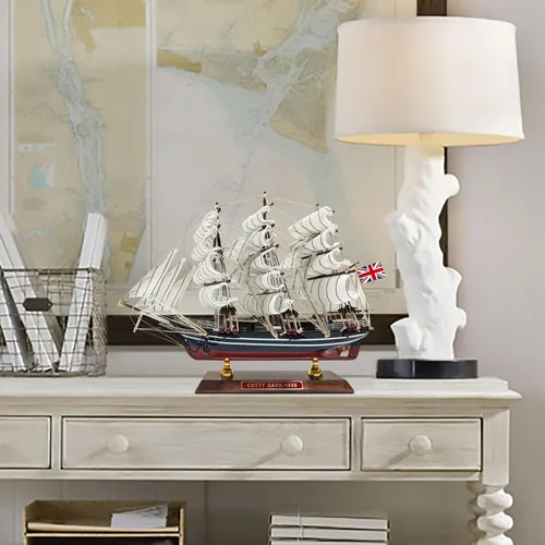 Vista 5 de SAILINGSTORY - Cortadora de naves modelo de madera Cutty Sark 1/195, réplica de 13 pulgadas de largo Detalles auténticos artesanales