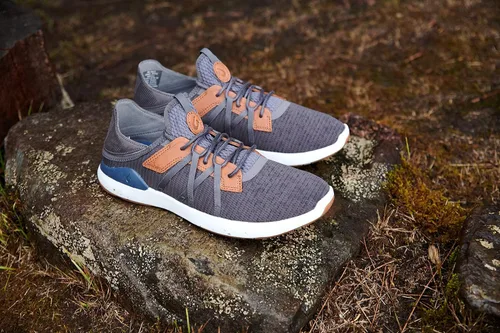 Vista 6 de OLUKAI Mio Li - Zapatos deportivos para hombre, malla ligera y transpirable, suela de goma de ajuste cómodo y agarre húmedo, Eyestays de cuero