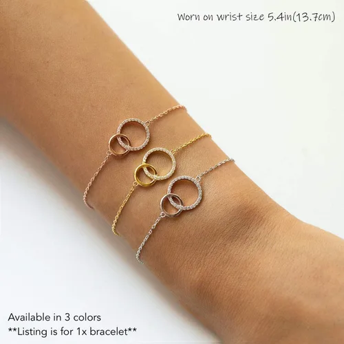 Vista 5 de A+O Regalos para mamá, regalo para madre e hija, collar de círculo entrelazado o pulsera