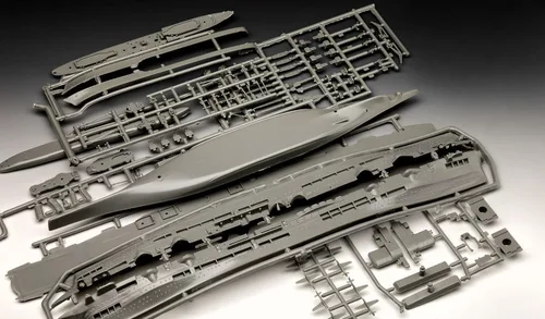 Vista 7 de Revell de Alemania 05149 HMS Ark Royal & Tribal Destroyer