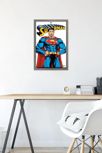 Vista 6 de DC Comics Superman Feature Series - Póster de pared, 22.4 pulgadas de largo x 14.7 pulgadas de ancho, versión enmarcada de madera de granero