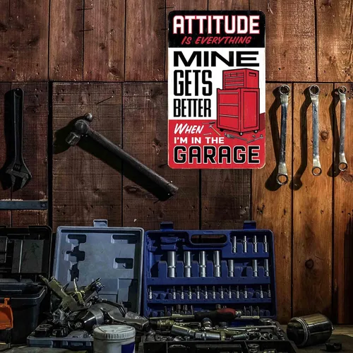 Vista 5 de Attitude Gets Better in the Garage - Decoración de pared de madera - Cartel divertido para garaje, tienda o cueva de hombre