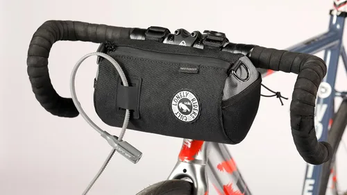 Vista 6 de ULAC COURSIER COLLECTION Neo Porter Bolsa para manillar de bicicleta, con ojales frontales para luces y gafas de sol y una correa para el hombro