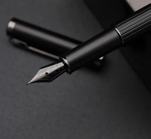 Vista 5 de JINHAO Serie 88 Pluma estilográfica de metal (negro, punta EF 0.015 in)