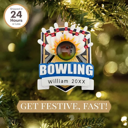 Vista 2 de Adorno de boliche personalizado 2025 Personalización gratuita las 24 horas Adornos deportivos de Navidad grabados con láser para árbol