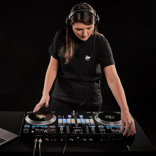 Vista 11 de Pioneer DJ DDJ-REV7 Controlador de DJ Serato de 2 decks