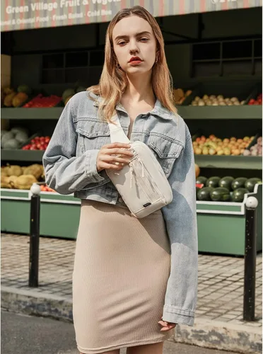 Vista 2 de Telena Riñonera para mujer, riñonera cruzada con correa ajustable, color beige