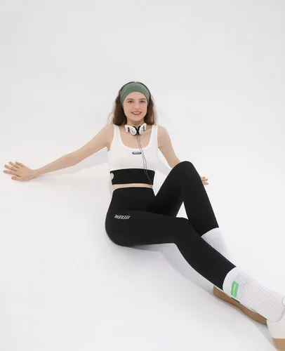 Vista 2 de TWKXL Leggings sedosos y elásticos de cintura alta para mujer con calcetines a juego a media pantorrilla, pantalones de yoga, pantalones de fitness
