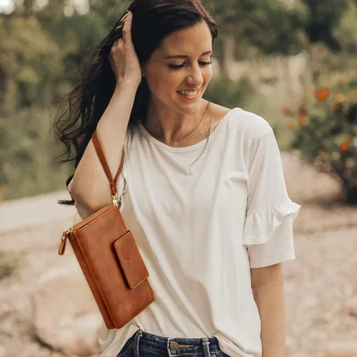 Vista 7 de S-ZONE Carteras de viaje para mujer con bloqueo RFID de cuero bolso cruzado para documentos de pasaporte soporte para tarjetas de crédito L