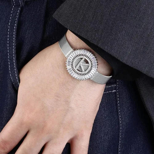 Vista 2 de Pulsera de acero inoxidable para mujer, con 26 letras del alfabeto, pulsera con hebilla de cinturón