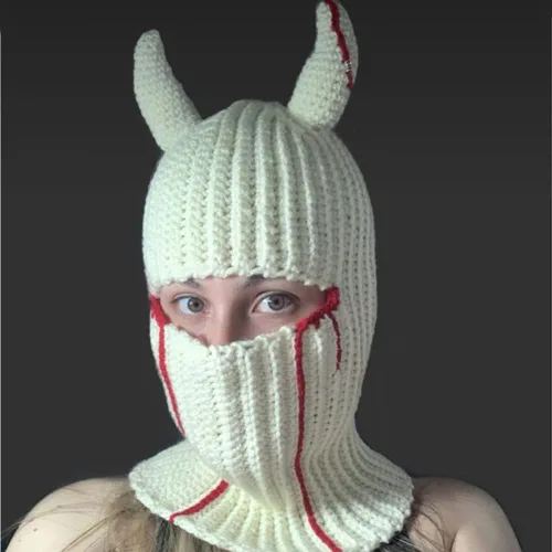 Vista 2 de Gorro de punto Y2k con cuerno de diablo y oreja de conejo largo, máscara de esquí, pasamontañas, accesorios para grunge