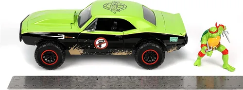 Vista 8 de Teenage Mutant Ninja Turtles 1:24 1967 Chevy Camaro - Coche fundido a presión y figura de Rafael de 2.75 pulgadas, juguetes para niños y adultos