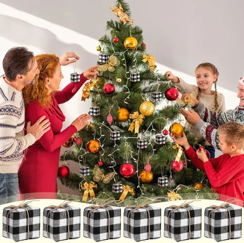 Vista 2 de Chivao 24 piezas de adornos para árbol de Navidad, mini regalos para manualidades, adornos en miniatura con cuadros de búfalo, adornos colgantes