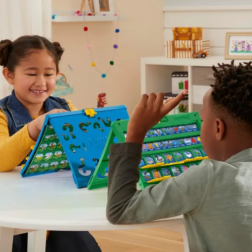 Vista 5 de Hasbro Gaming Adivina Quién? Juego de Amigos Animales 2 Hojas de Animales Doble Cara Juegos de Mesa para 2 Jugadores para Niños Regalos