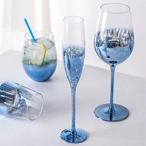 Vista 4 de Juego de 2 copas de vino de cristal azul, copas de cielo estrellado para boda y champán (2, flauta de champán, cielo estrellado azul)