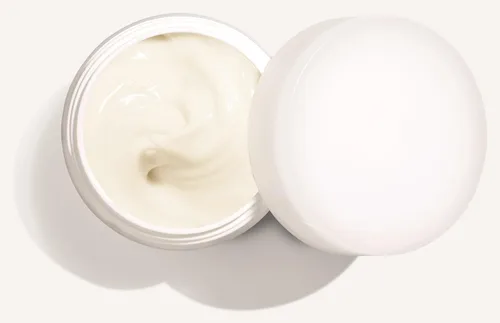 Vista 3 de Lumene Klassikko [CLASSICS] Crema de día protectora antiedad SPF15 para todo tipo de piel 1.7 fl oz / 1.7 onzas líquidas