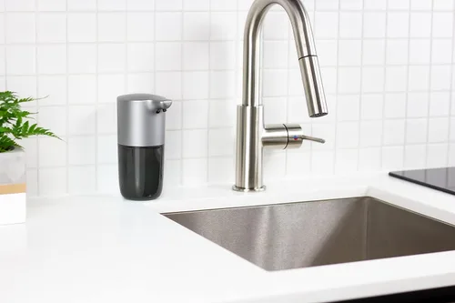 Vista 6 de Better Living Products 70126 Dispensador automático de jabón de manos de espuma, 10 onzas, grafito