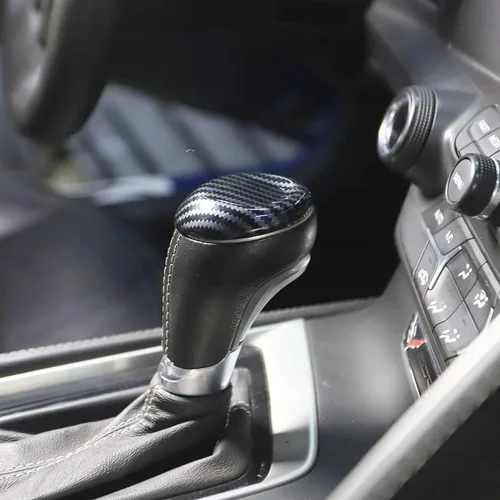 Vista 3 de Cubierta de la cabeza del pomo de la palanca de cambios de carbono para Chevrolet Corvette C7 2014-2019 Accesorios interiores