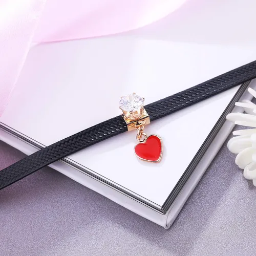 Vista 2 de LVEN - Gargantilla negra para mujer, collar de tono doradoplateado con elegante dije