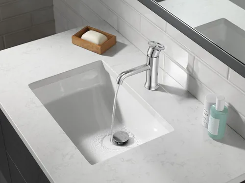 Vista 2 de Delta Faucet Trinsic - Grifo de baño de un solo agujero, grifo de baño de una sola manija, cromado, grifo de lavabo de baño, tecnología de sello