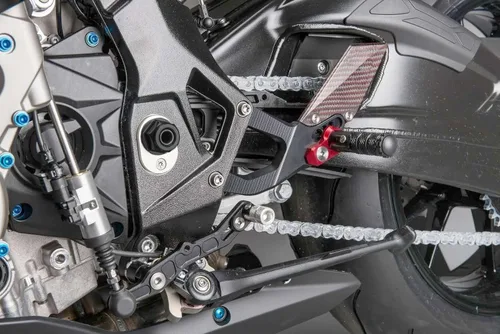 Vista 3 de TCHAU Kits de carrocería para motocicleta eje trasero tuerca tornillo para Yamaha R1 2004-2018 2017 2016 2015 2014 2013 2012 2011 R6 2006-2017 2016