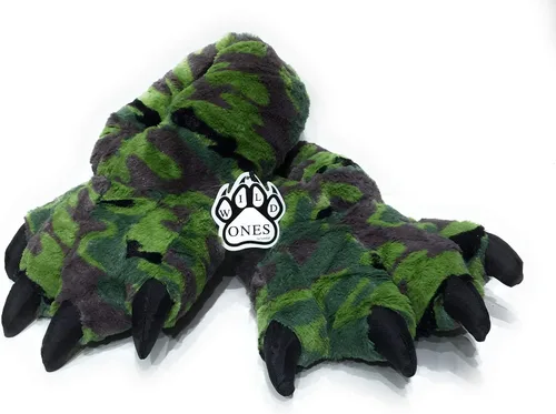 Vista 2 de Wild Ones - Pantuflas peludas con garra de animal para niños pequeños, niños y adultos (hombres medianos de 6 a 8 , camuflaje verde), Verde