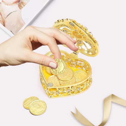 Vista 4 de Juego de monedas Arras de boda – Caja dorada en forma de corazón con 13 monedas de Virgen de Guadalupe, Arras de Boda Cristiana, accesorios de boda